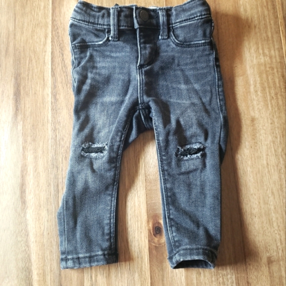 Old Navy Stretch Distressed Black Jeans 18m